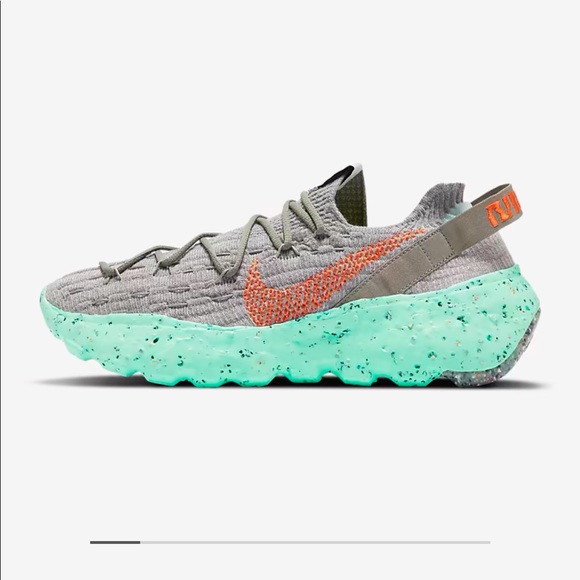 Nike Space Hippie 04 Flyknit Lifestyle Sneakers - Picture 11 of 11